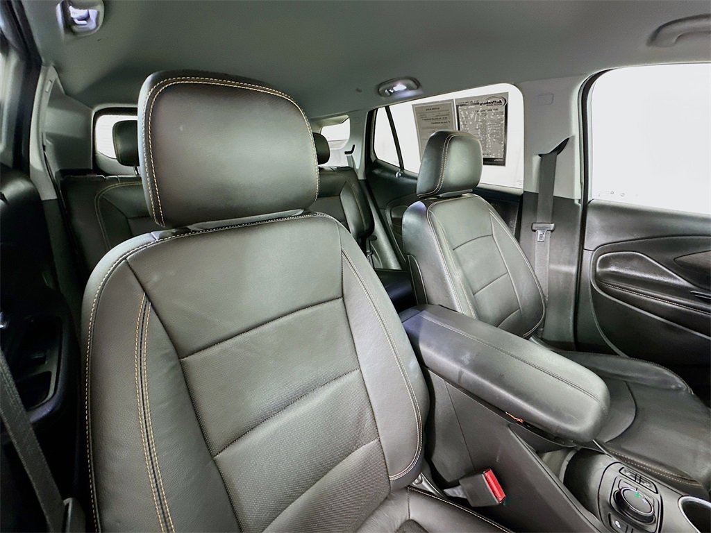 Used 2020 GMC Terrain SLT w/ Preferred Package image 27