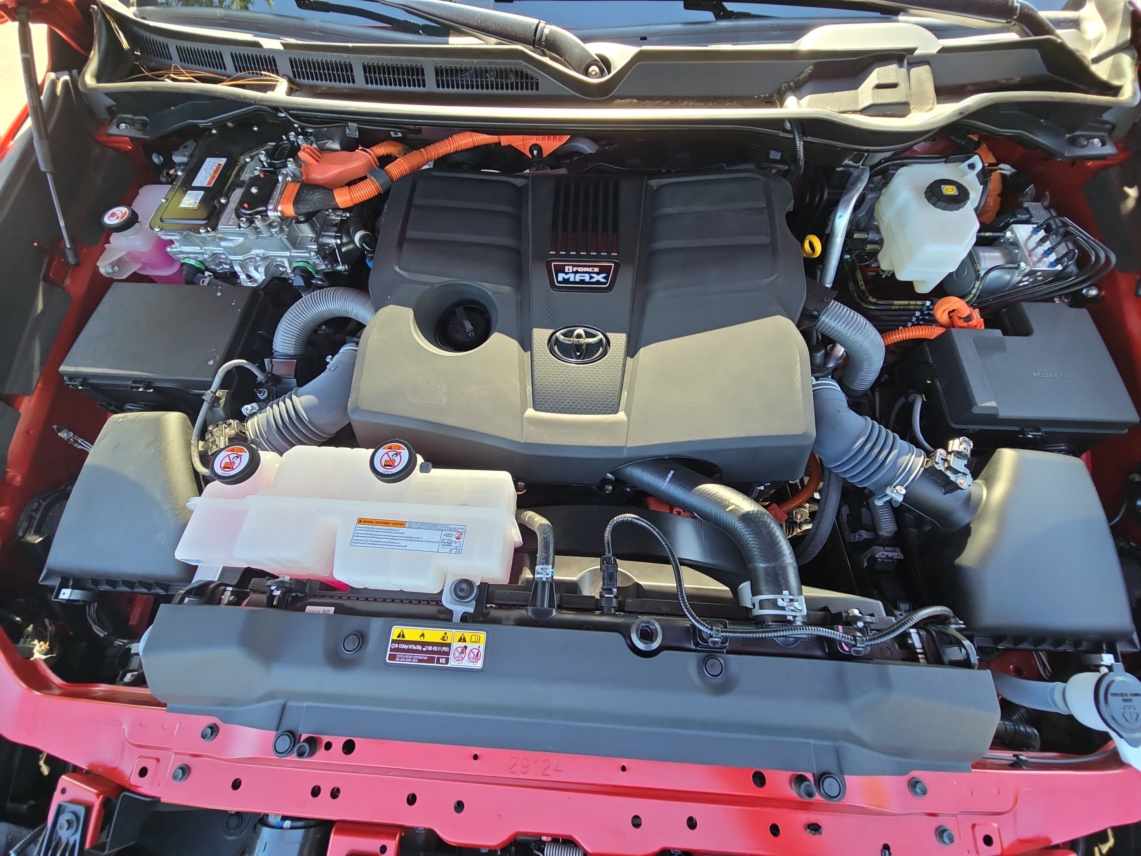 Used 2025 Toyota Tundra Platinum AWD/4WD image 31
