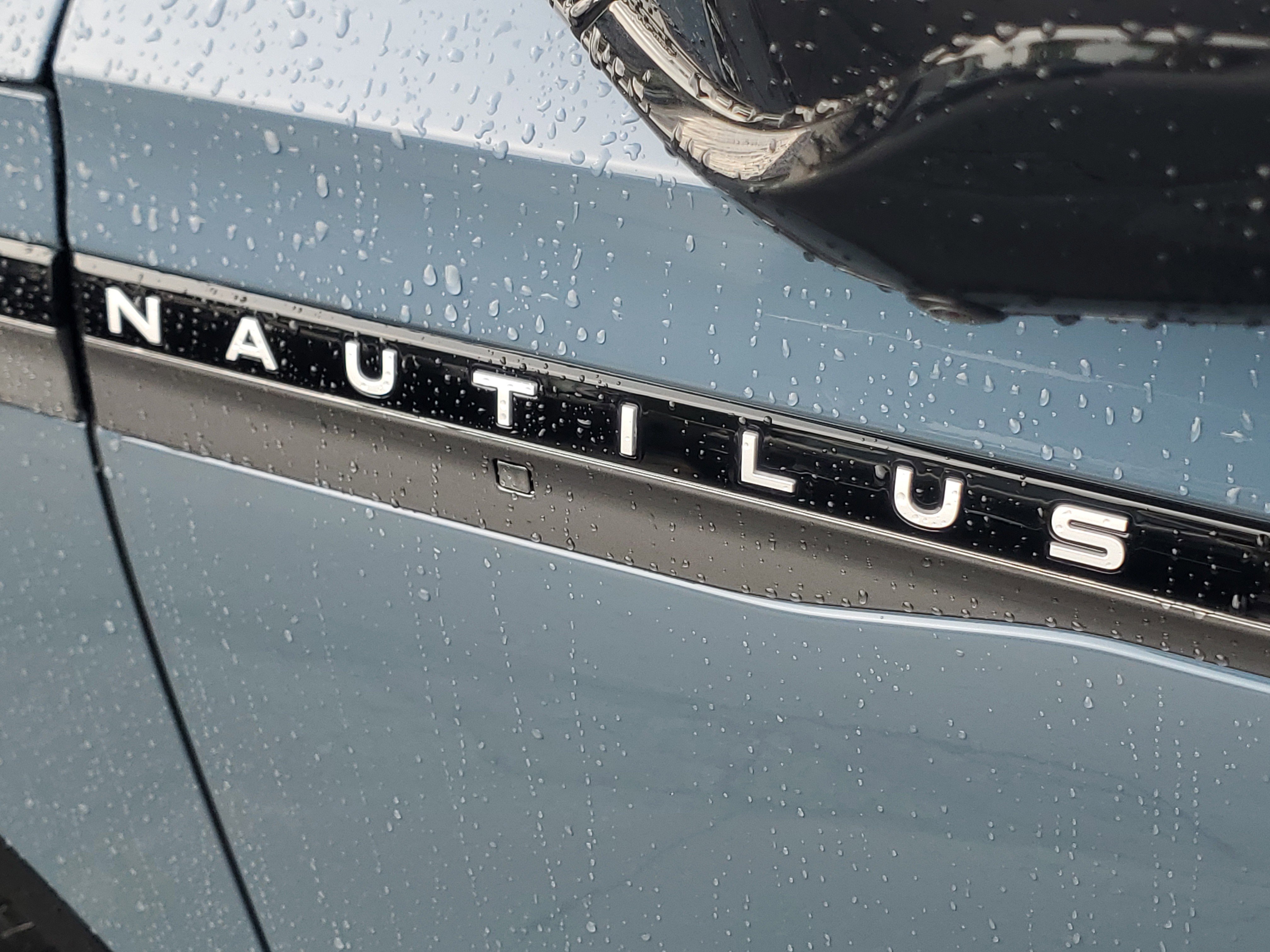 New 2026 Lincoln Nautilus Reserve w/ Jet Appearance Package AWD/4WD image 7