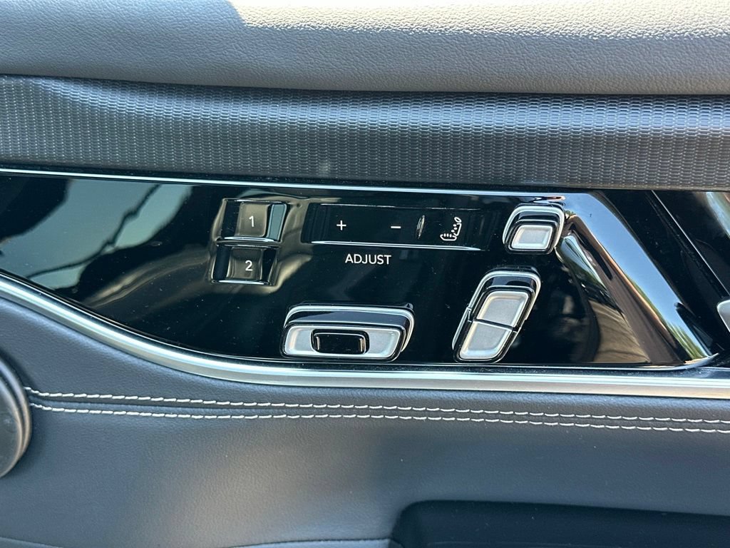 Used 2024 Jeep Grand Wagoneer L Series II w/ Quick Order Packagew 28T AWD/4WD image 24