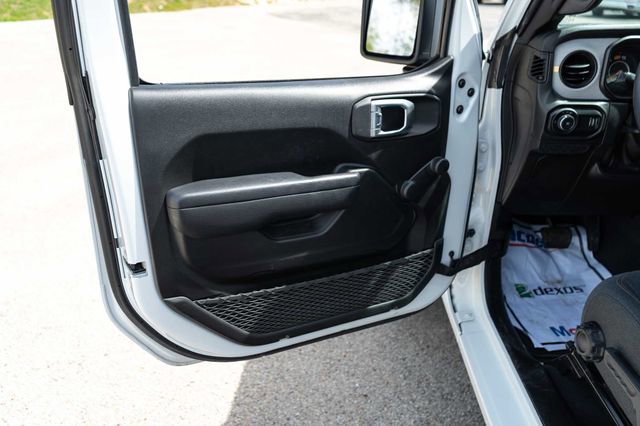 Used 2024 Jeep Wrangler Sport image 13