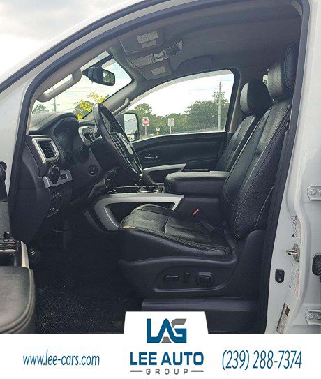 Used 2019 Nissan Titan PRO-4X w/ Pro-4x Convenience Package AWD/4WD image 5