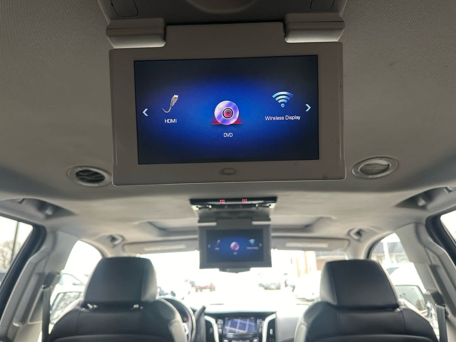 Used 2020 Cadillac Escalade ESV Premium Luxury image 30