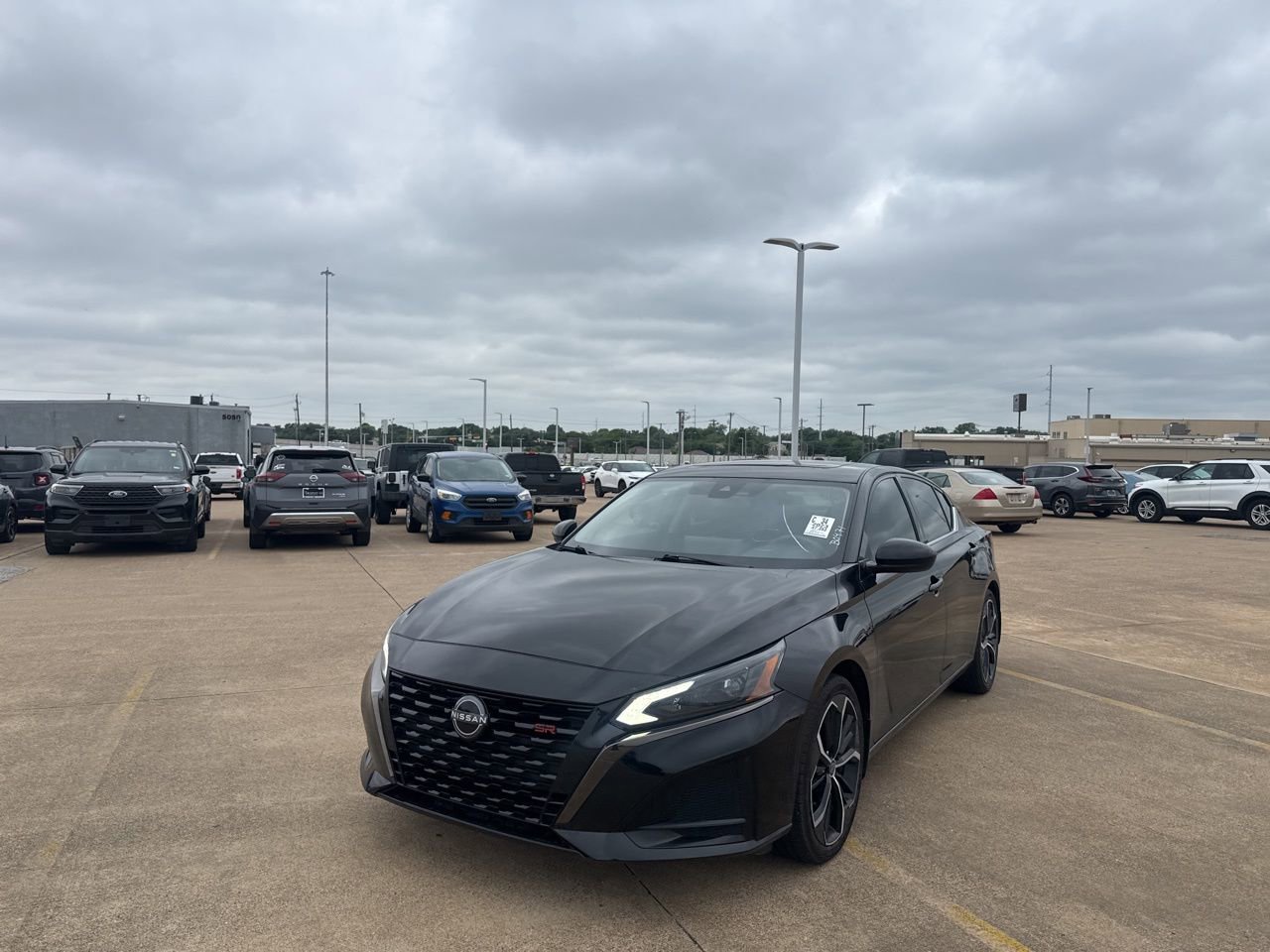 Certified 2023 Nissan Altima 2.5 SR w/ SR Premium Package FWD image 6