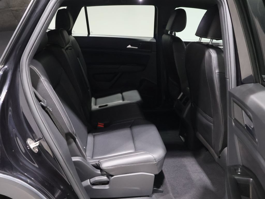 Used 2020 Volkswagen Atlas Cross Sport SE w/ Panoramic Sunroof Package AWD/4WD image 22
