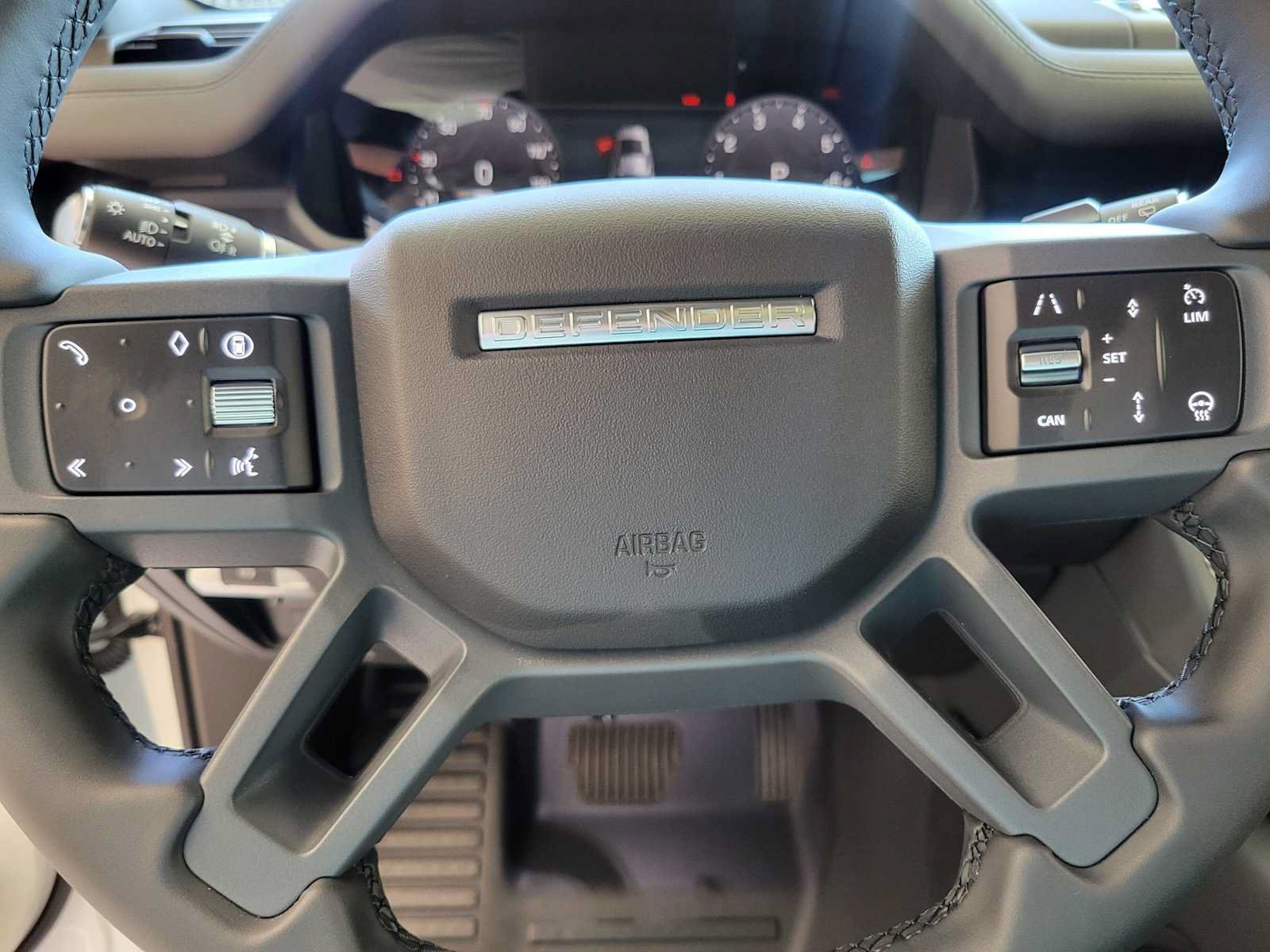 New 2026 Land Rover Defender 110 S AWD/4WD image 23