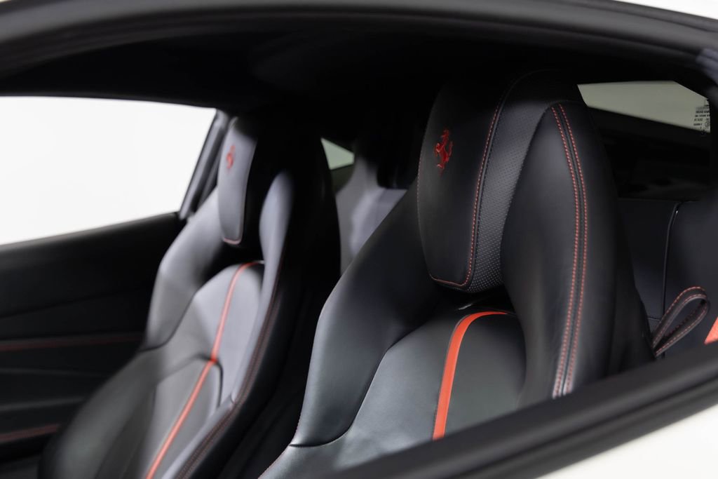 Used 2020 Ferrari F8 Tributo image 38