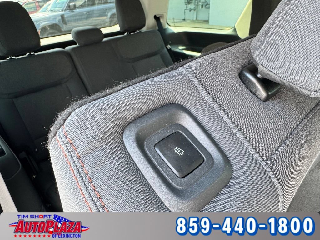 Used 2025 Ford Expedition Active AWD/4WD image 43