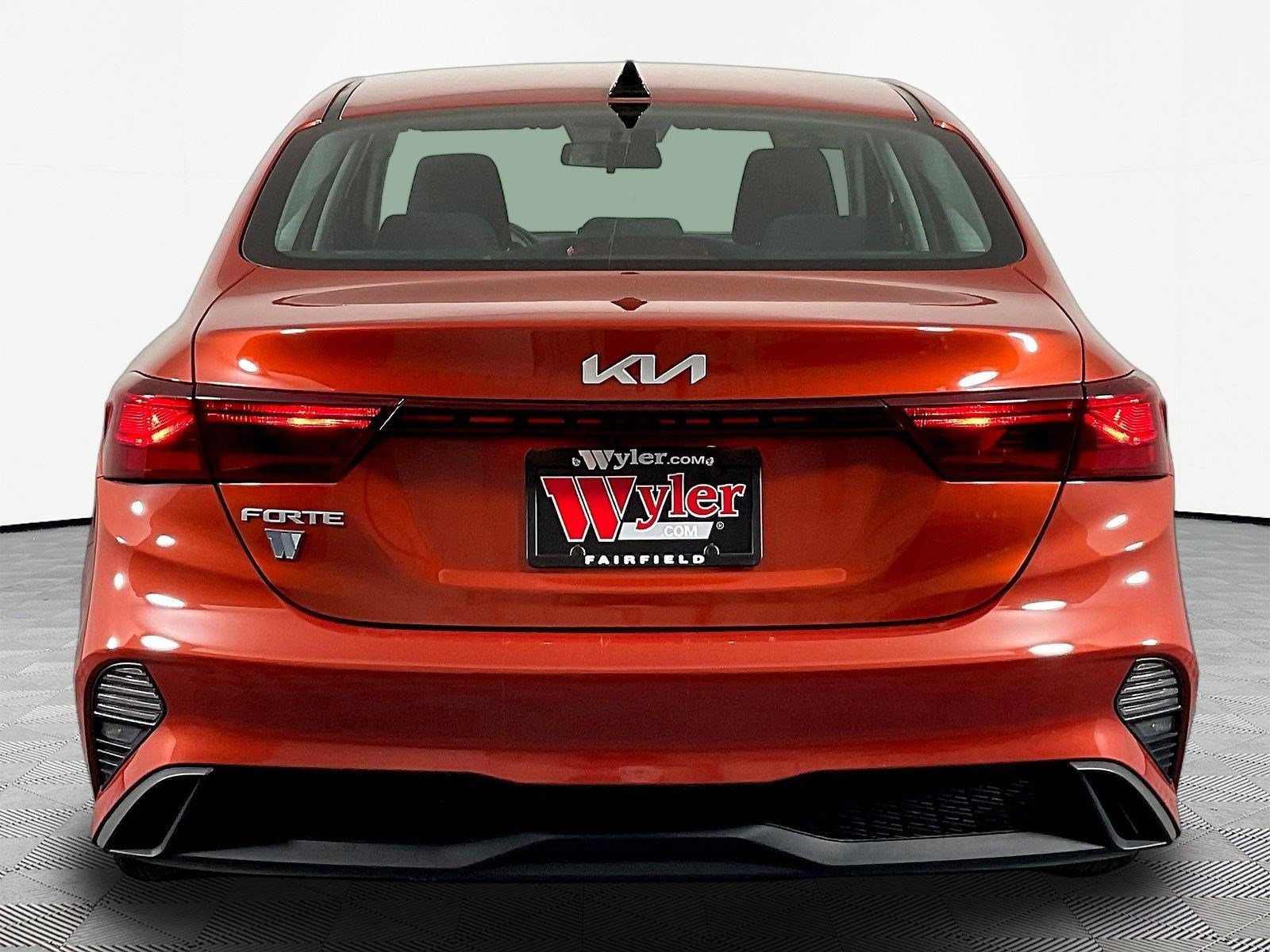 Certified 2023 Kia Forte LXS w/ LXS Technology Package FWD image 5
