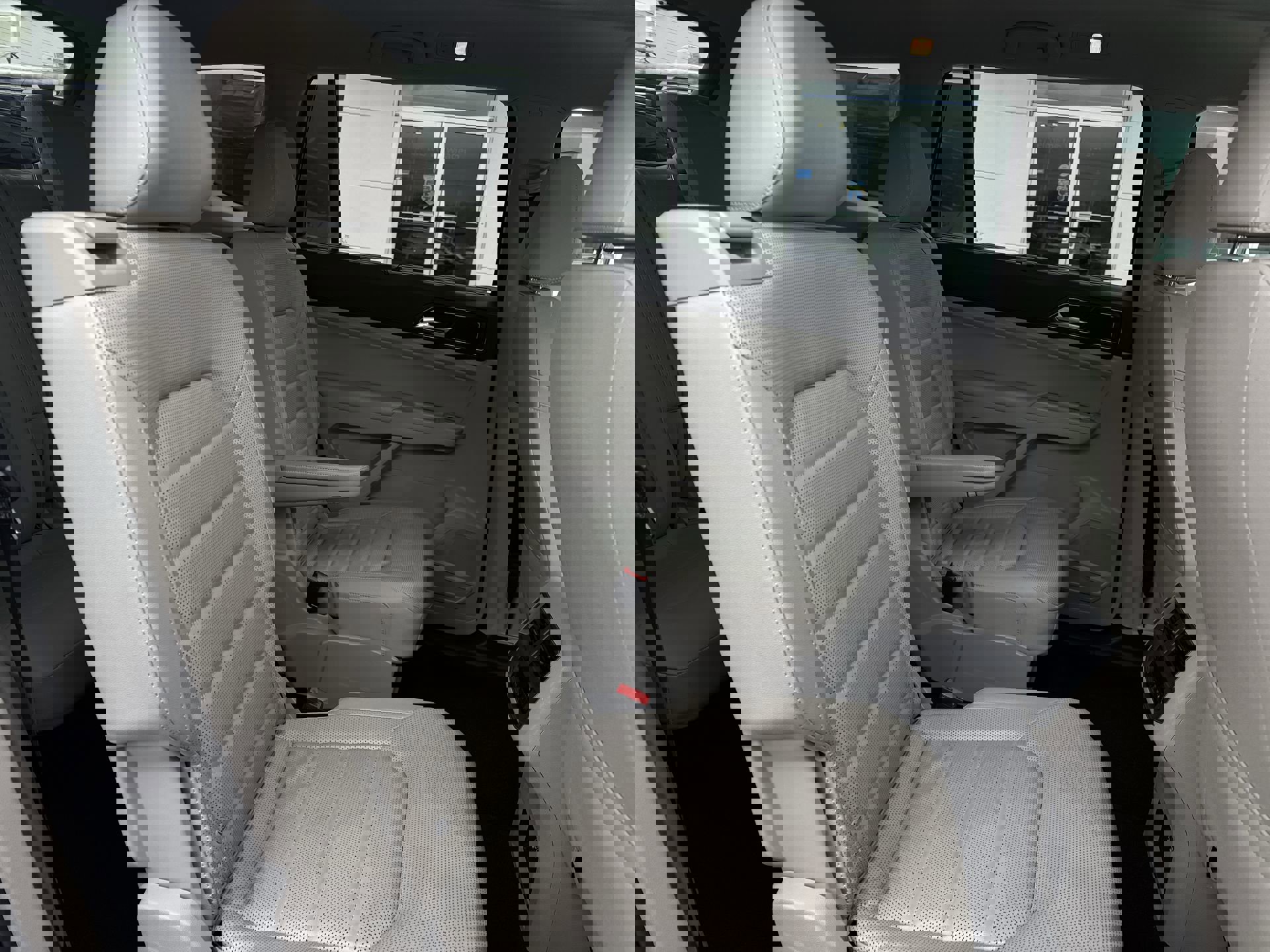 Used 2019 Volkswagen Atlas SEL R-Line image 27