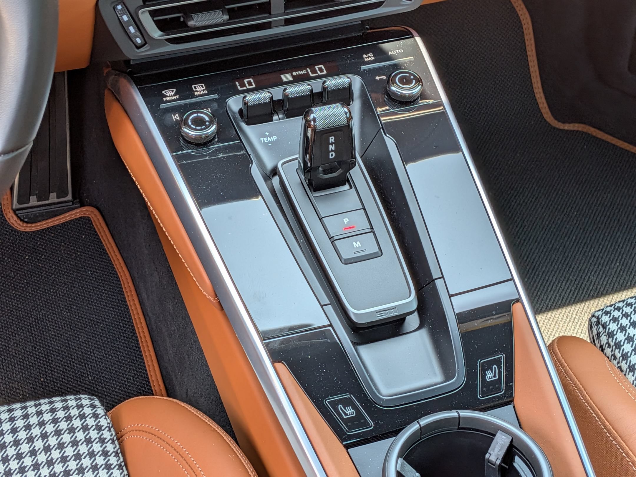 Certified 2024 Porsche 911 Turbo S AWD/4WD image 17