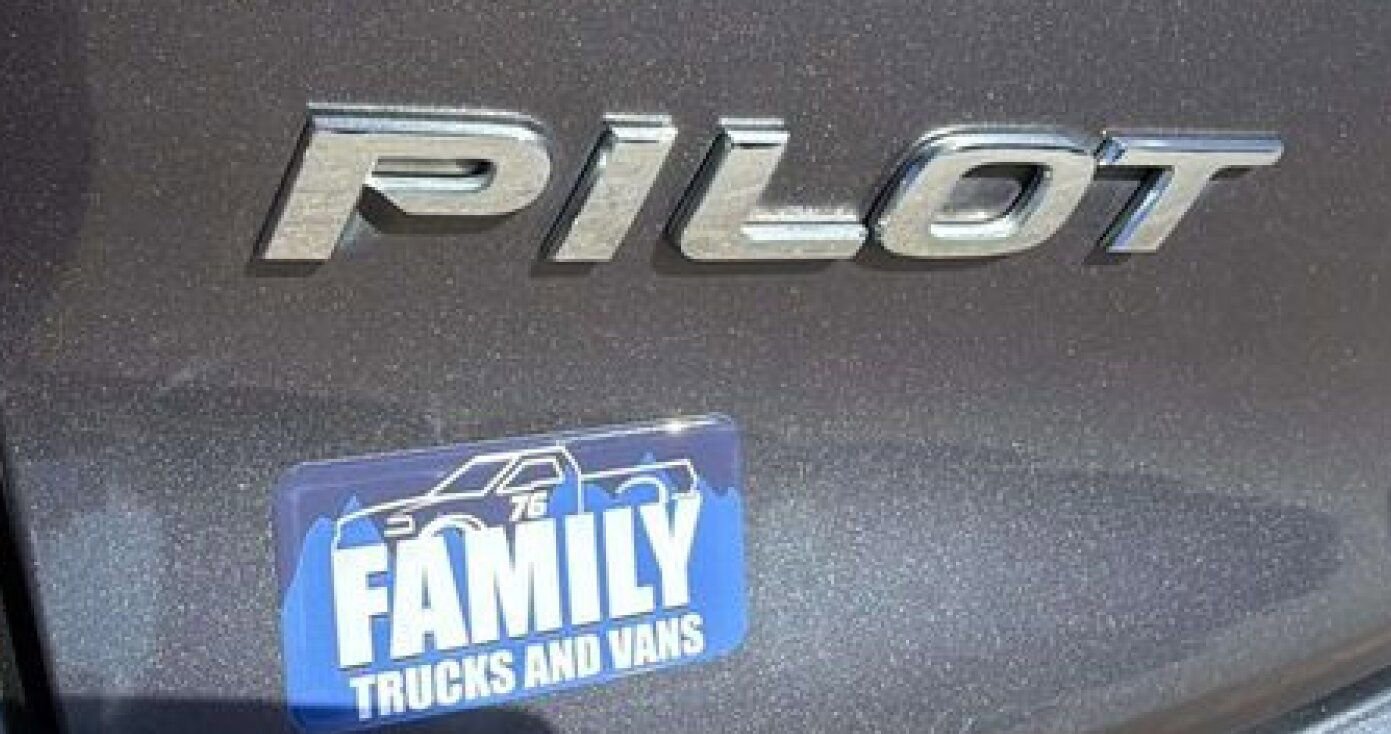 Used 2016 Honda Pilot Elite image 25