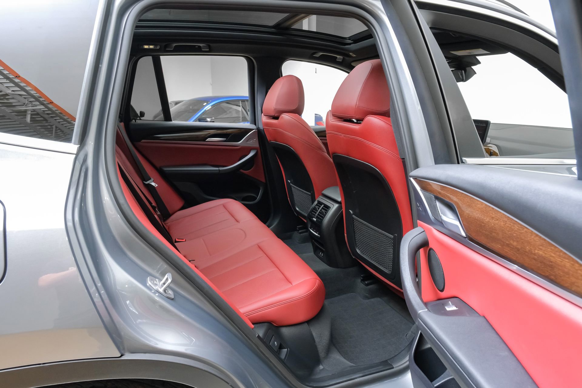 Used 2024 BMW X3 sDrive30i w/ Premium Package RWD image 46