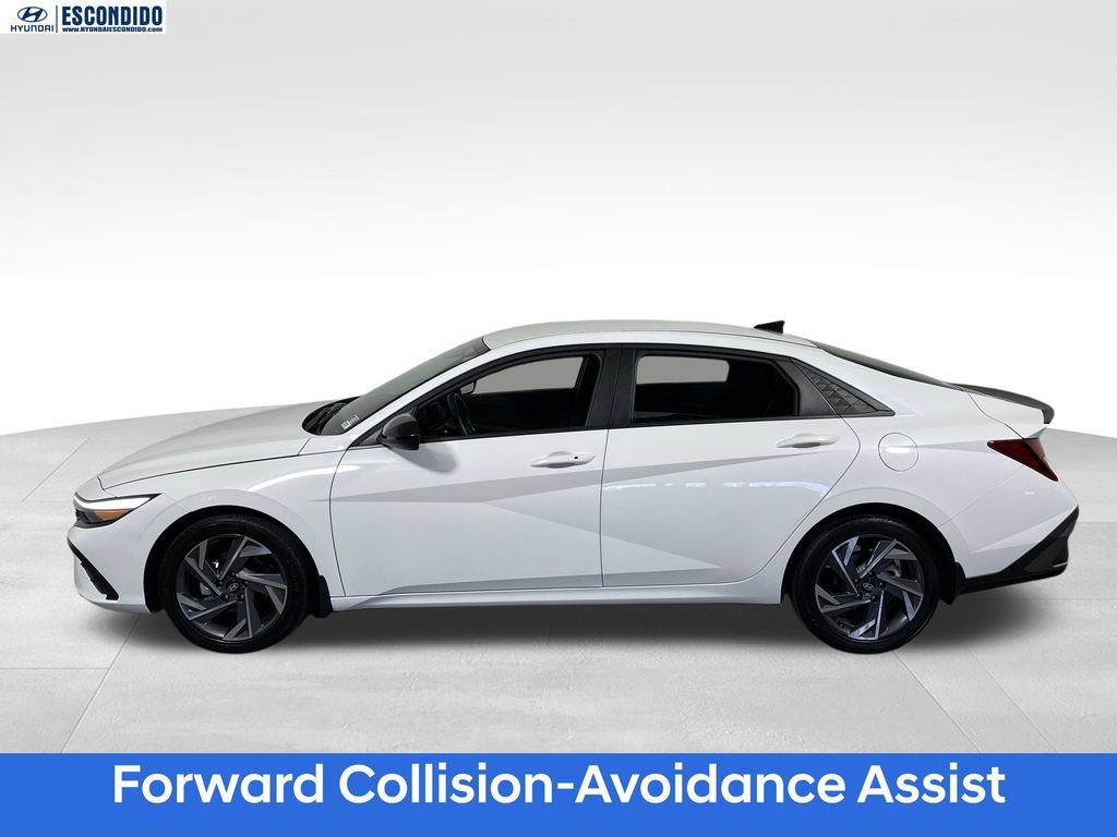 Certified 2025 Hyundai Elantra Sport FWD image 2