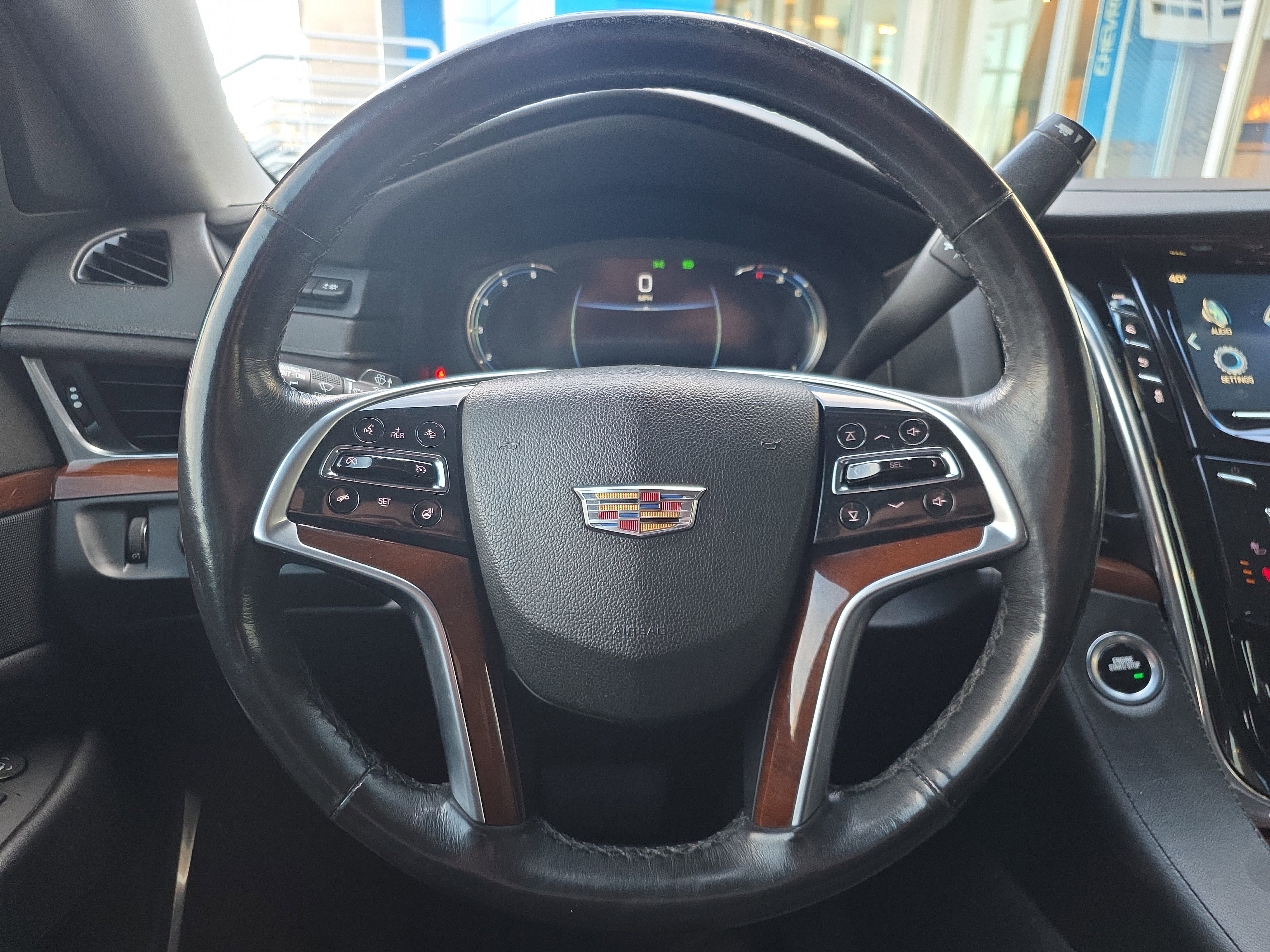 Used 2018 Cadillac Escalade Luxury image 18