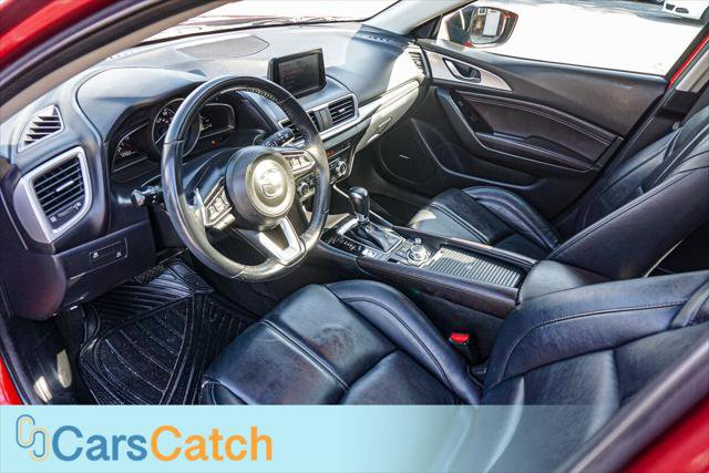 Used 2018 MAZDA MAZDA3 Touring FWD image 16