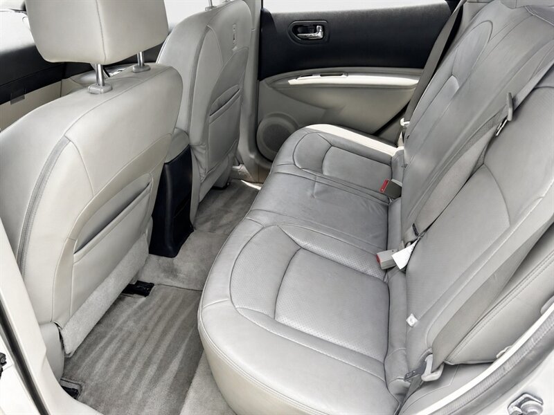 Used 2009 Nissan Rogue SL w/ Premium Pkg AWD/4WD image 11