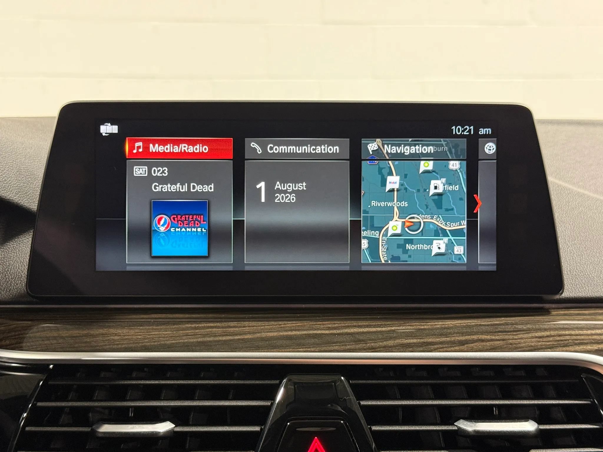 Used 2018 BMW 530e xDrive w/ M Sport Package 2 AWD/4WD image 30