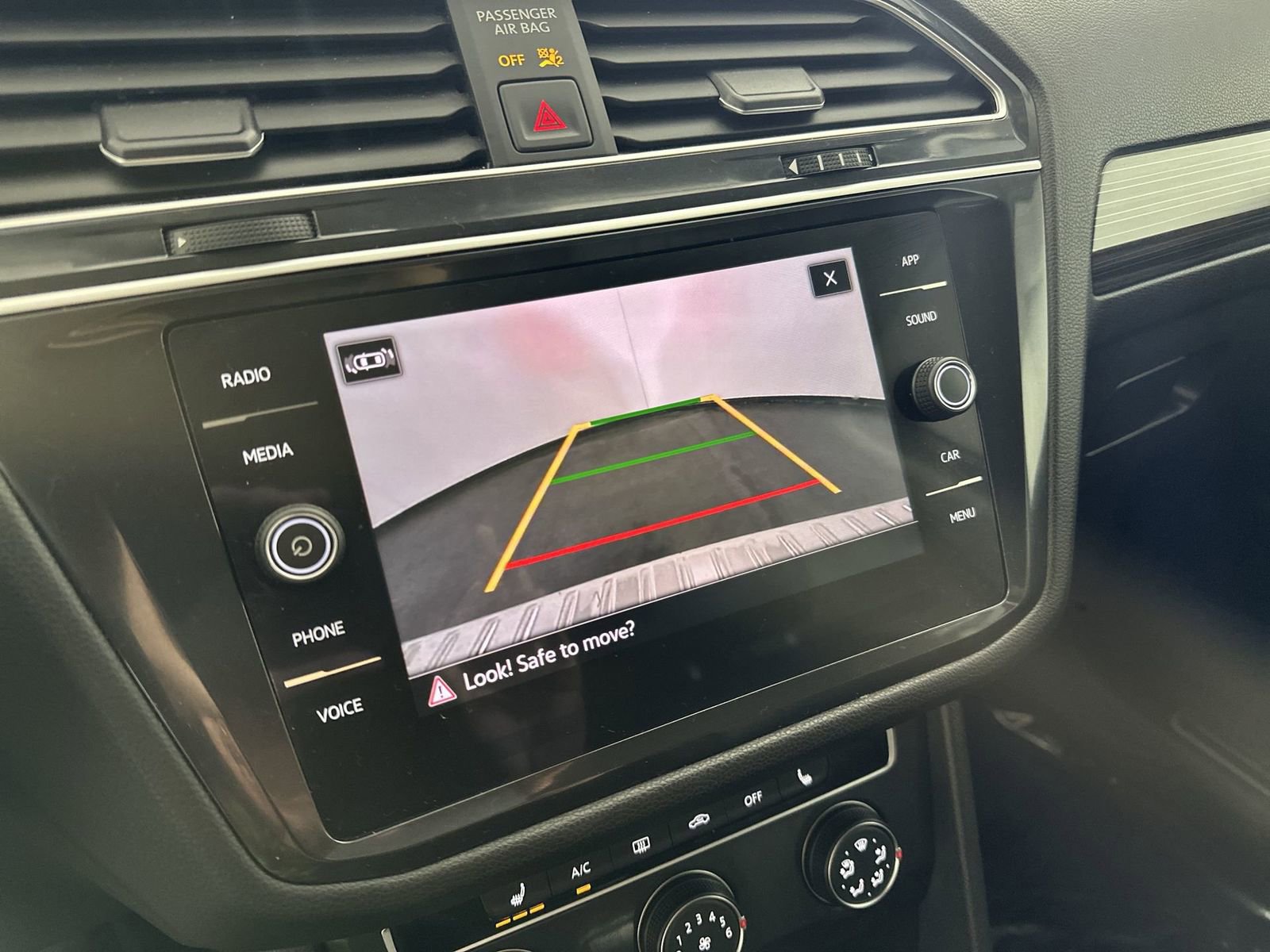 Used 2024 Volkswagen Tiguan Wolfsburg Edition image 17