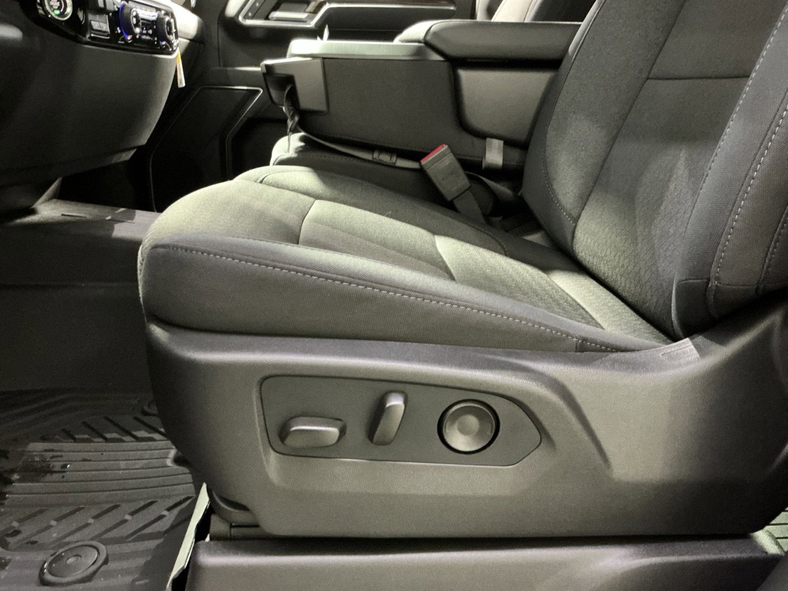 New 2026 Chevrolet Silverado 1500 LT w/ Z71 Off-Road Package image 22