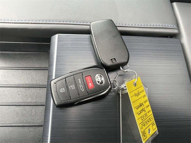 Used 2025 Toyota Sequoia Platinum image 34