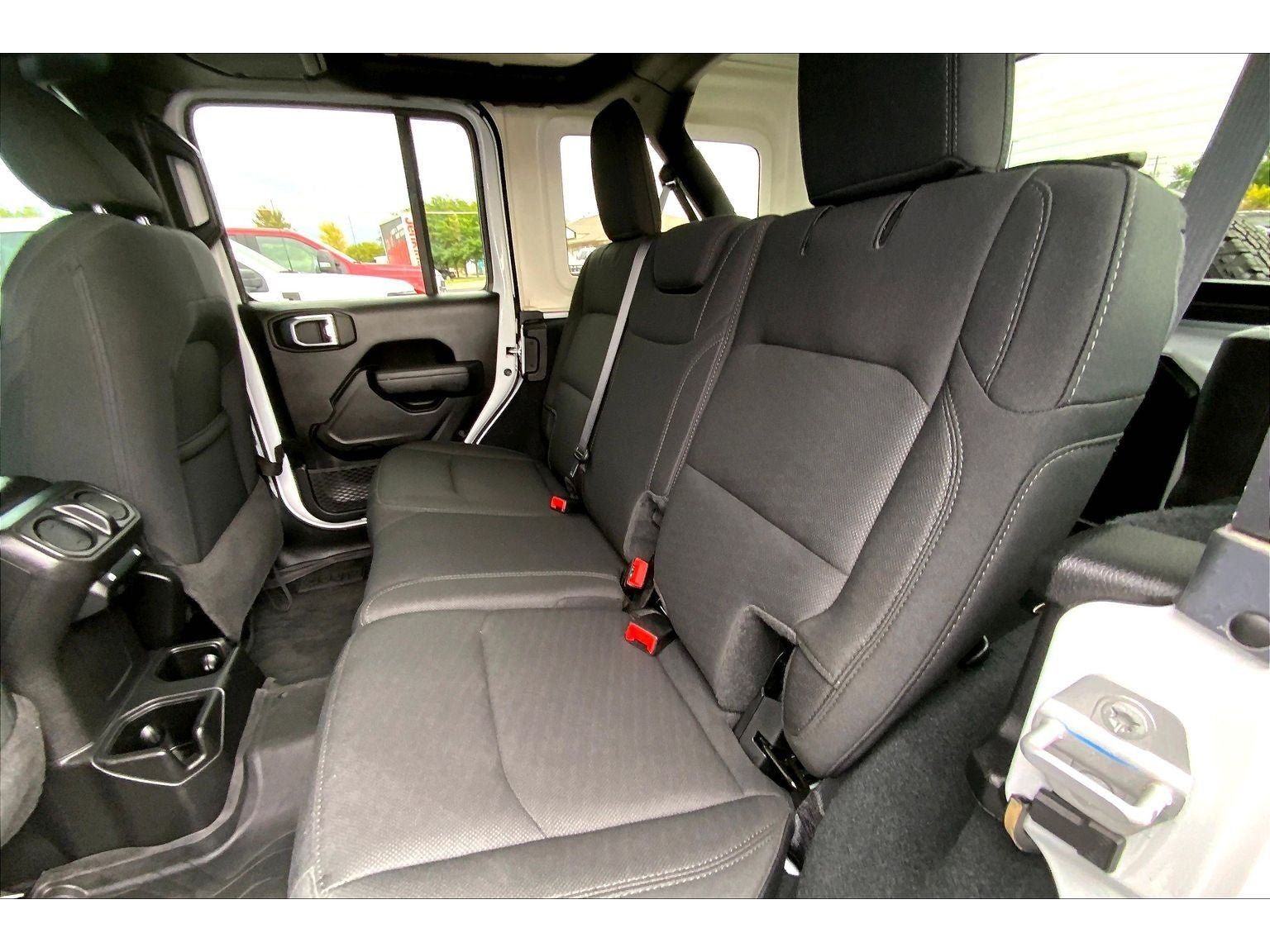 Used 2022 Jeep Wrangler Unlimited Sport AWD/4WD image 26