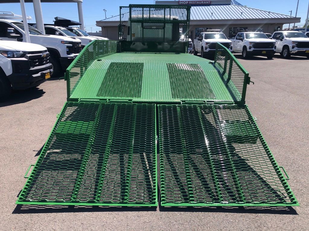 New 2024 Chevrolet Low Cab Forward RWD image 17