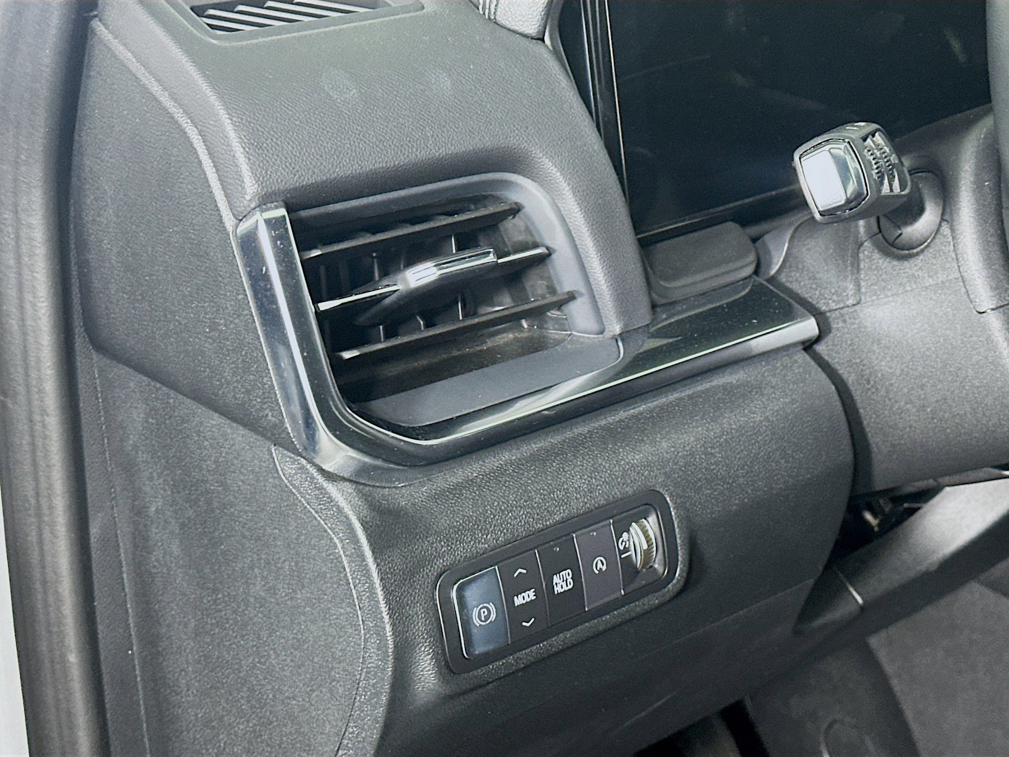 Used 2026 GMC Terrain Elevation image 17