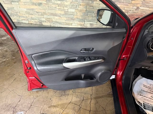 Certified 2020 Nissan Kicks SR w/ SR Premium Package FWD image 8