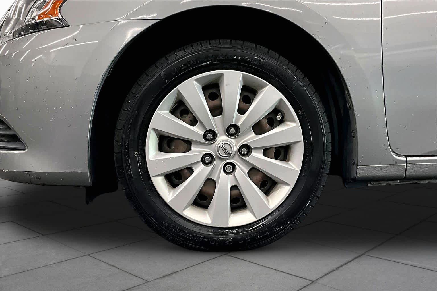 Used 2014 Nissan Sentra S FWD image 10