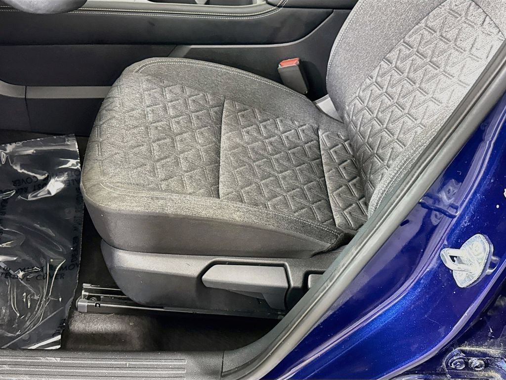 Certified 2025 Nissan Kicks SV AWD/4WD image 23