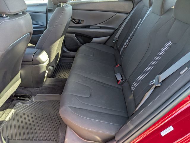 Used 2025 Hyundai Elantra Sport image 25
