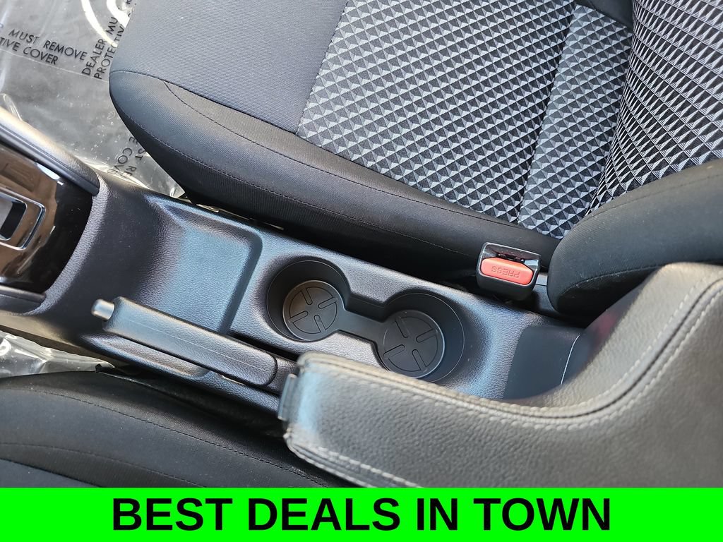 Used 2021 Nissan Versa S FWD image 22