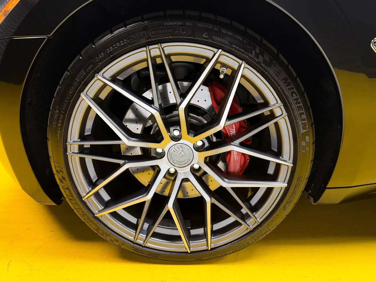 Used 2013 Maserati GranTurismo Convertible RWD image 9