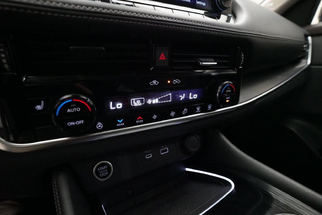Used 2021 Nissan Rogue Platinum AWD/4WD image 19