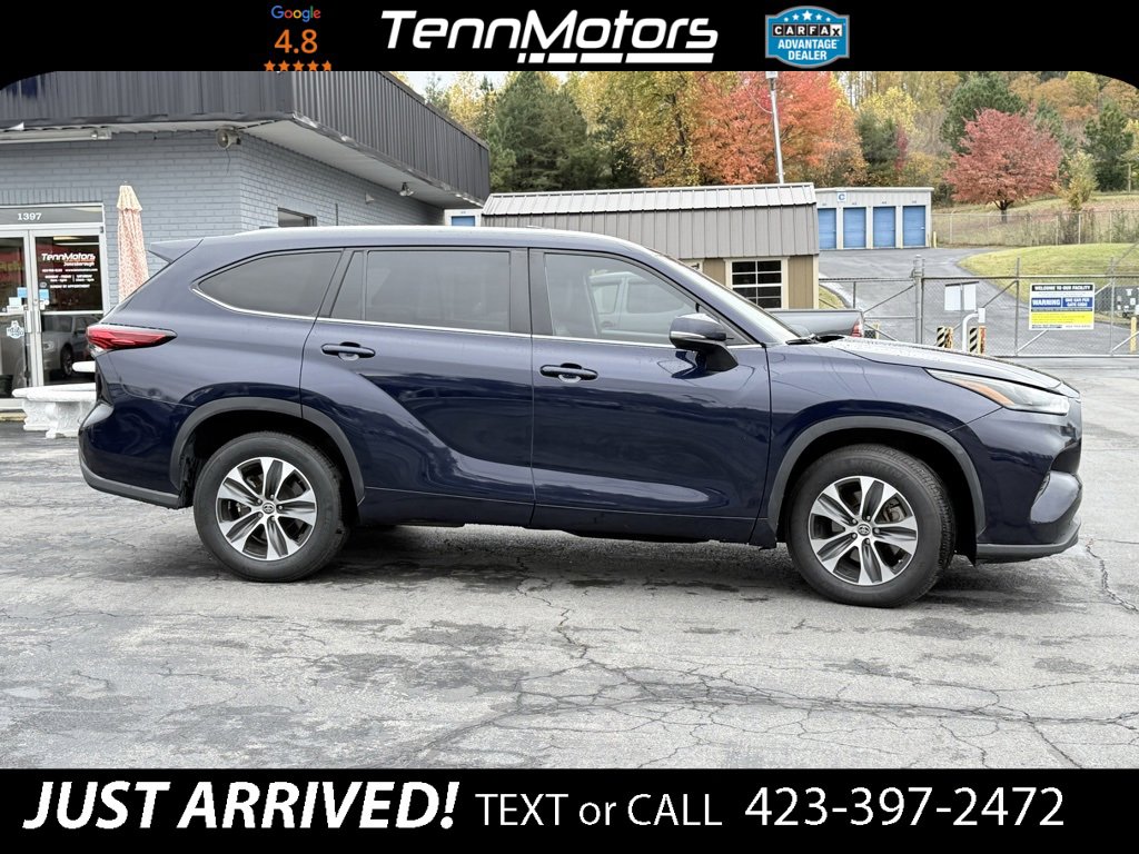 Used 2023 Toyota Highlander XLE image 4