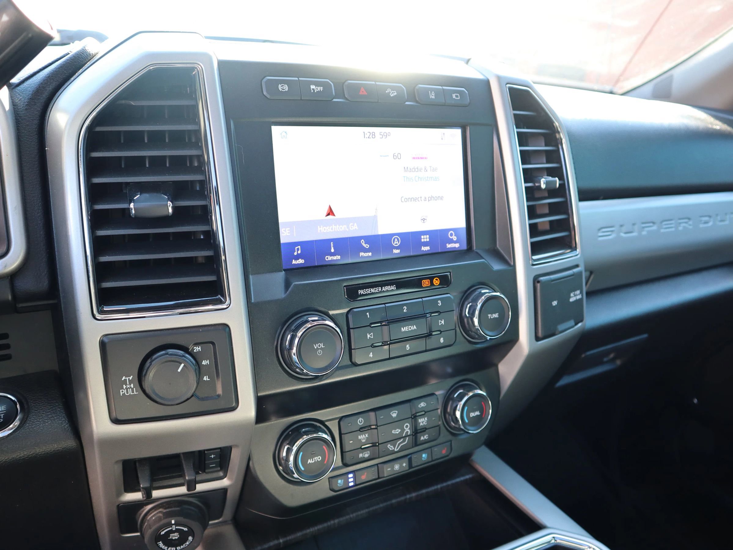 Used 2020 Ford F350 Lariat w/ Lariat Ultimate Package image 16