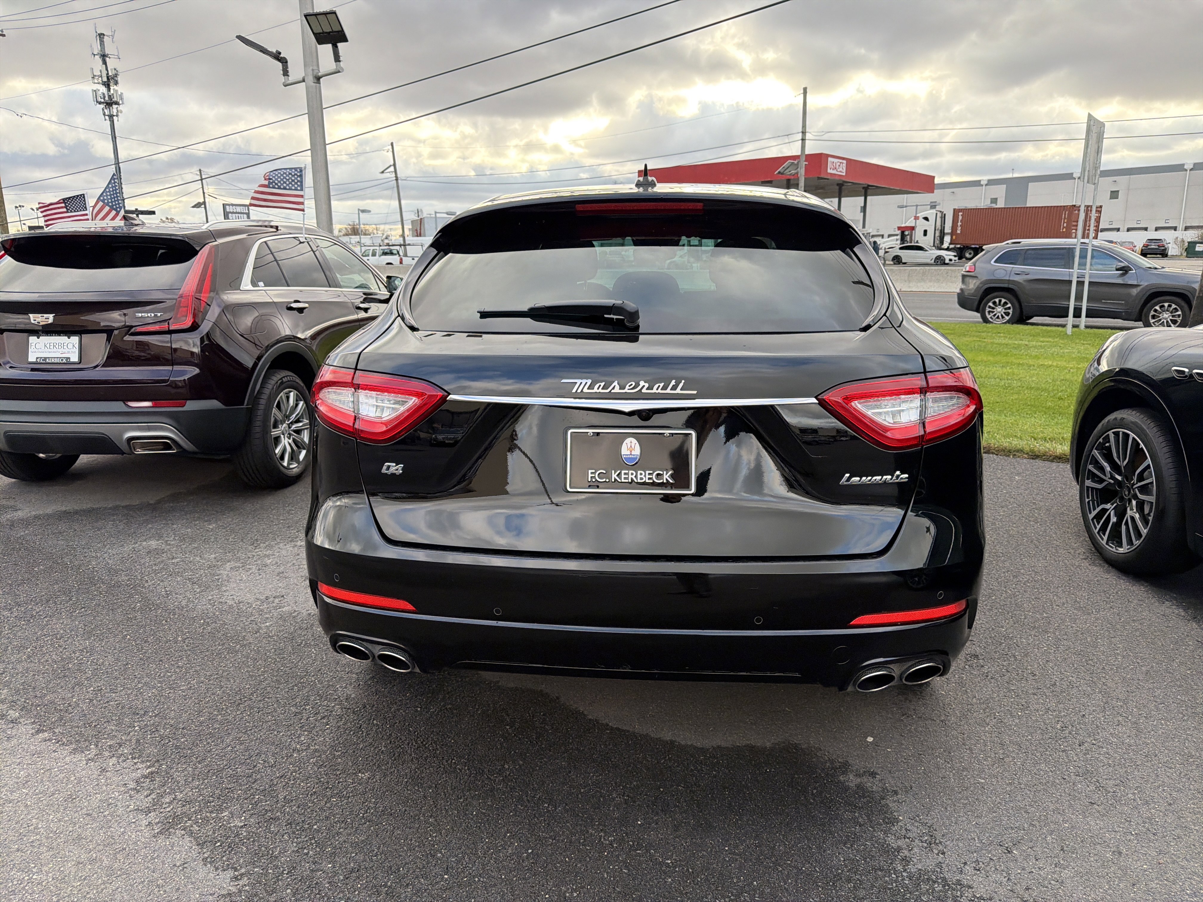 Used 2019 Maserati Levante image 6
