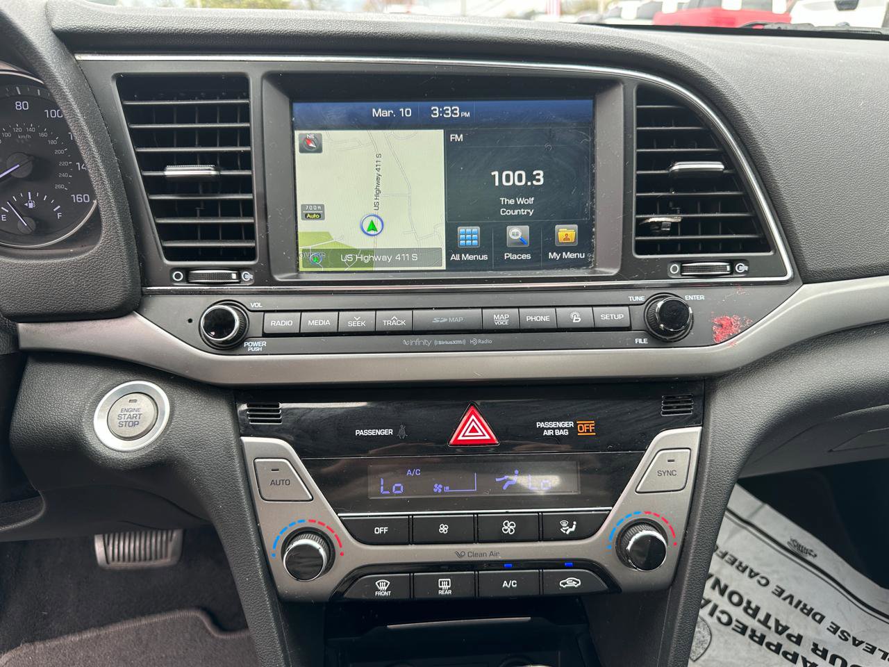 Used 2017 Hyundai Elantra Limited w/ Limited Tech Package 04 FWD image 15