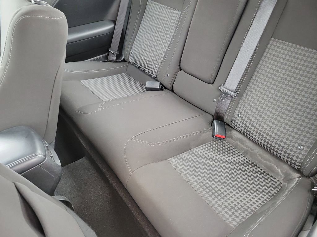 Used 2023 Dodge Challenger SXT image 9