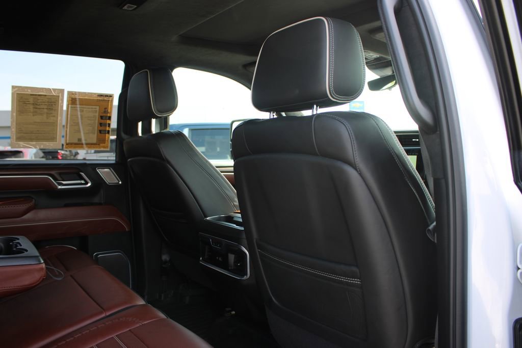 Used 2025 GMC Sierra 2500 Denali Ultimate image 35