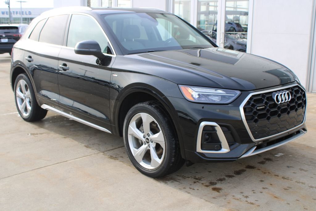Used 2022 Audi Q5 2.0T Premium Plus w/ Premium Plus Package AWD/4WD image 1