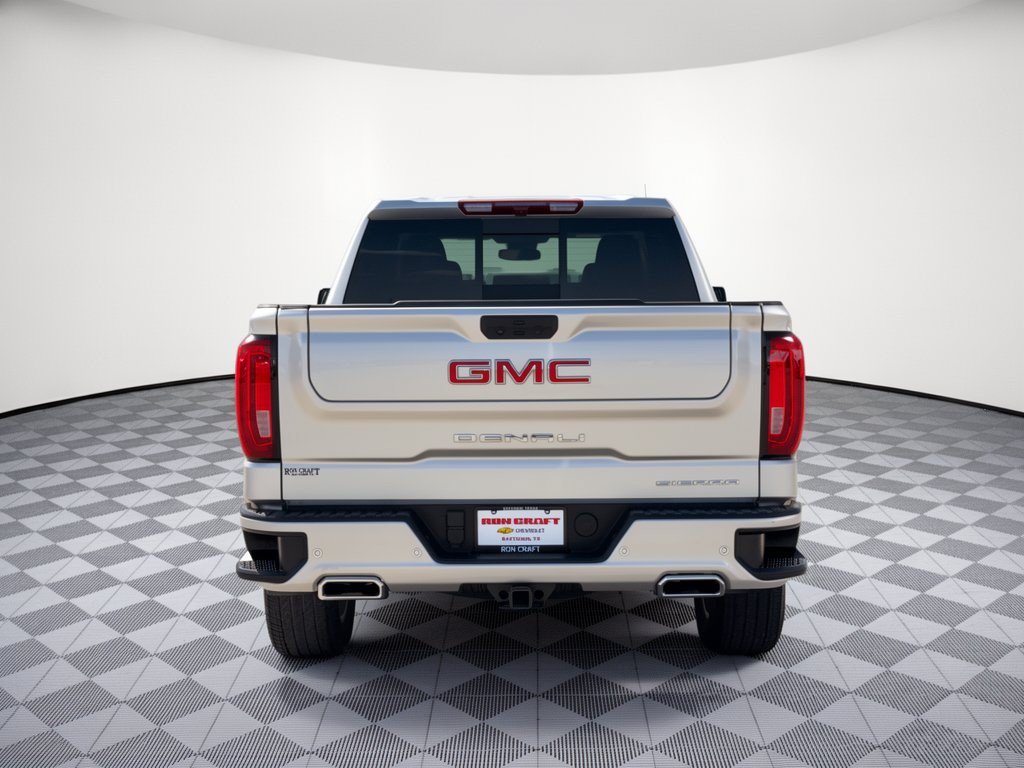 Used 2022 GMC Sierra 1500 Denali RWD image 11
