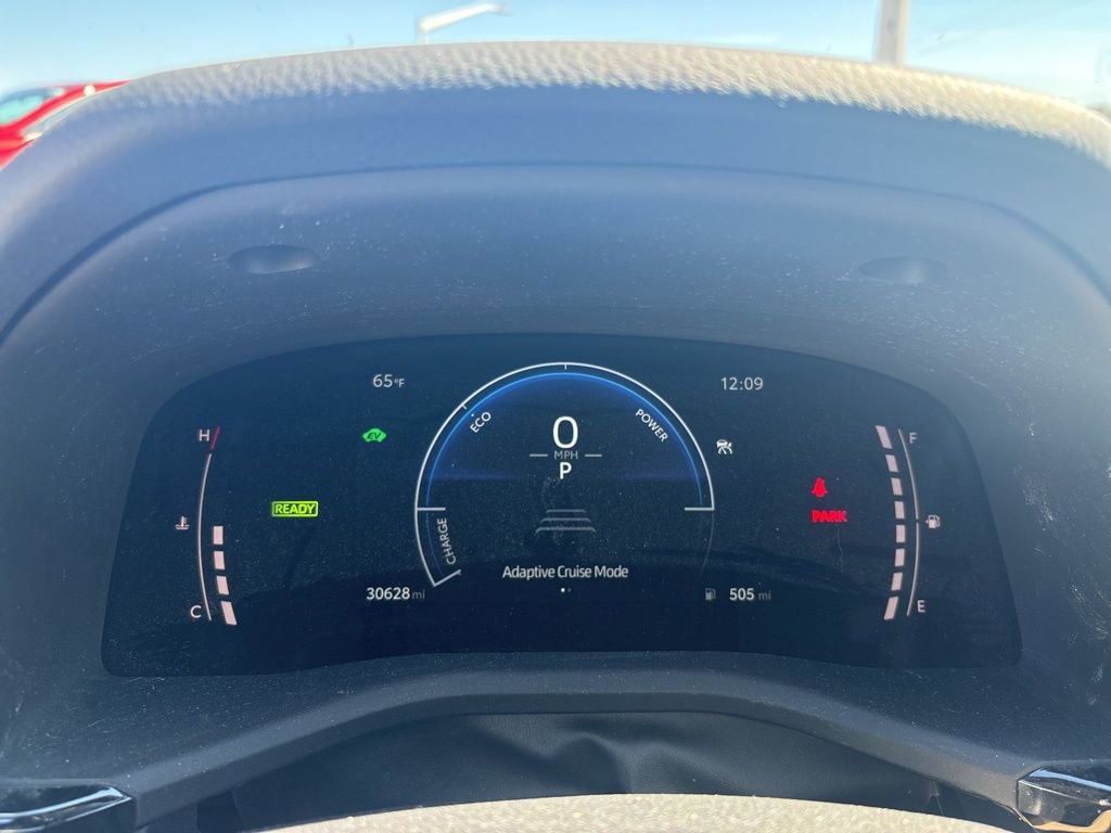 Used 2025 Toyota Camry SE image 17