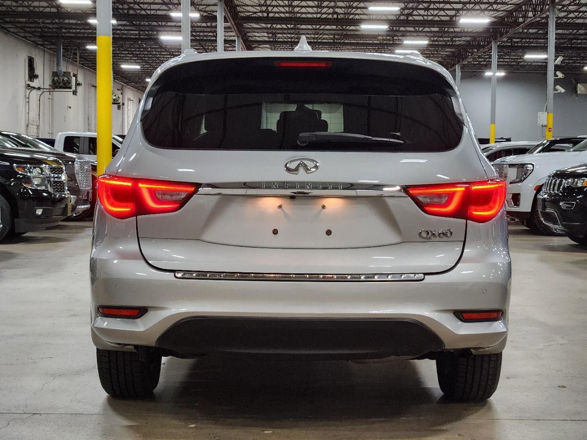 Used 2019 INFINITI QX60 Luxe w/ Essential Package image 10