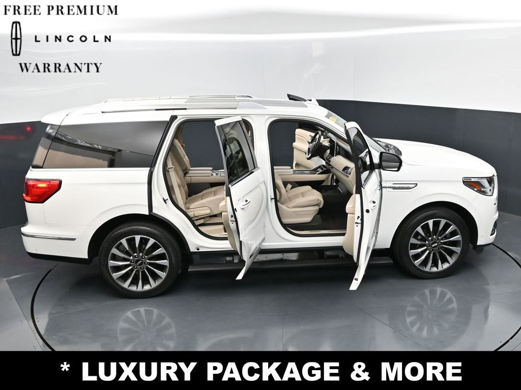Used 2021 Lincoln Navigator Reserve w/ Luxury Package RWD image 35