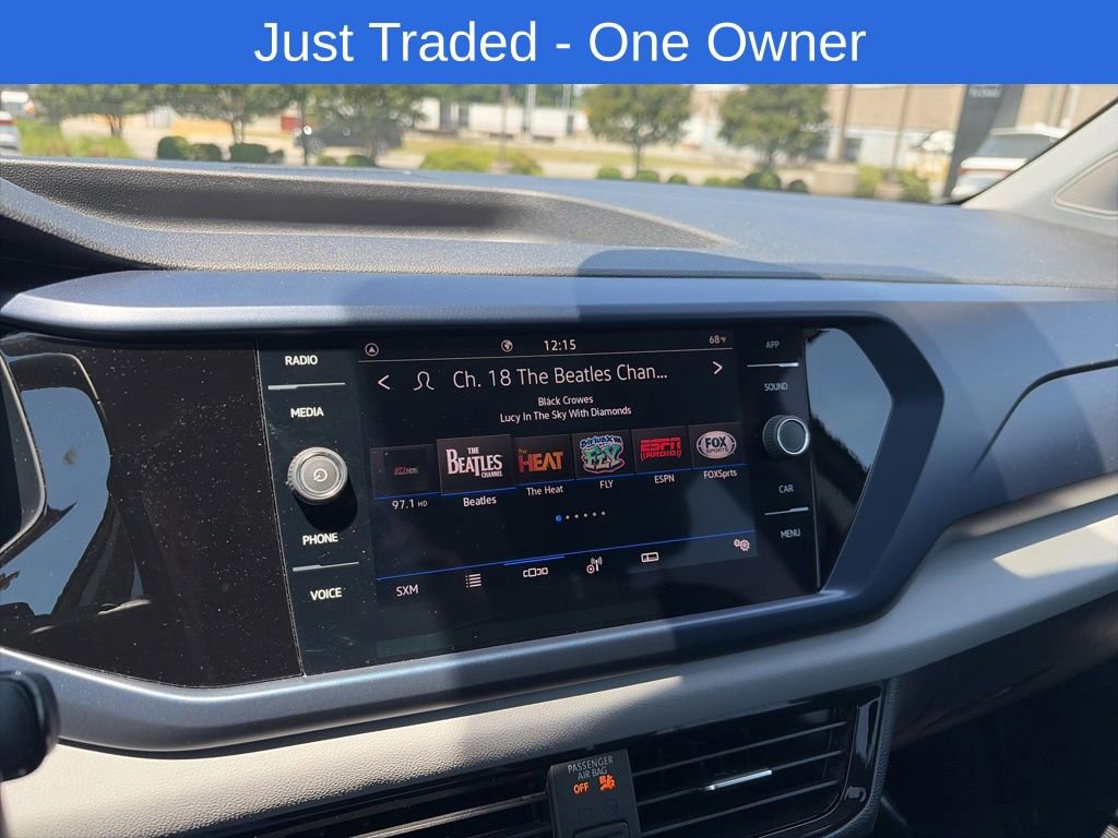 Used 2023 Volkswagen Taos SE FWD image 9