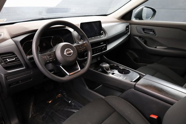 Used 2023 Nissan Rogue S image 10