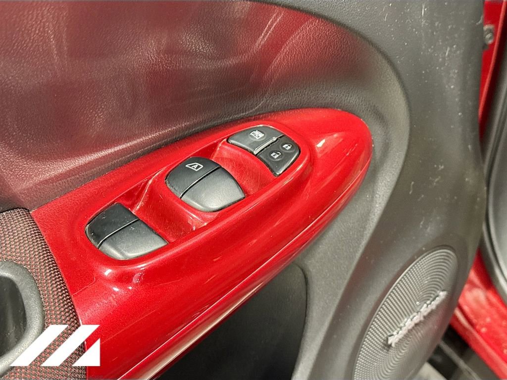 Used 2014 Nissan Juke SL image 20