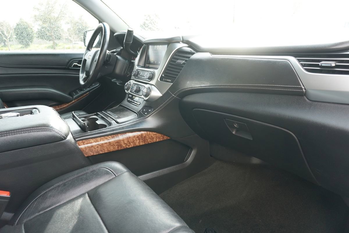 Used 2015 Chevrolet Suburban LTZ image 16